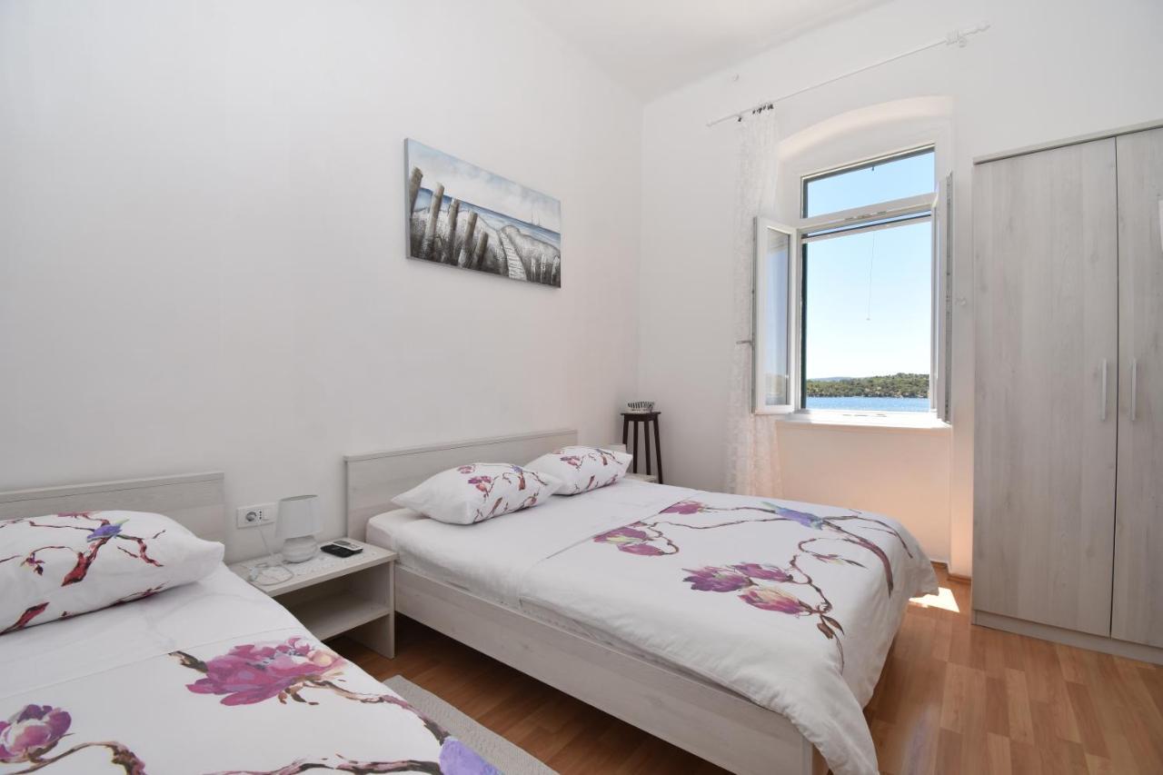Apartmani Rina Sibenik Bagian luar foto