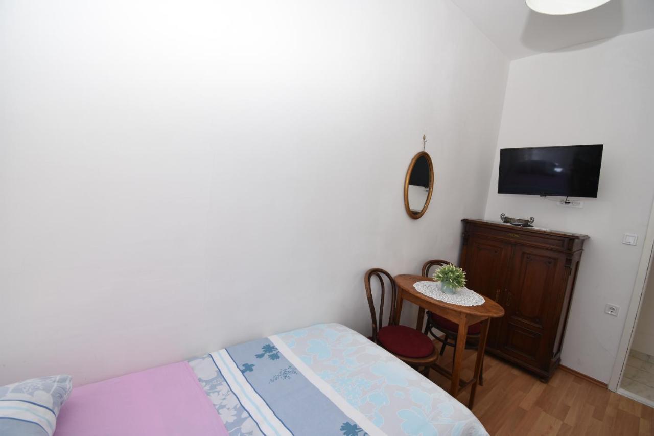 Apartmani Rina Sibenik Bagian luar foto