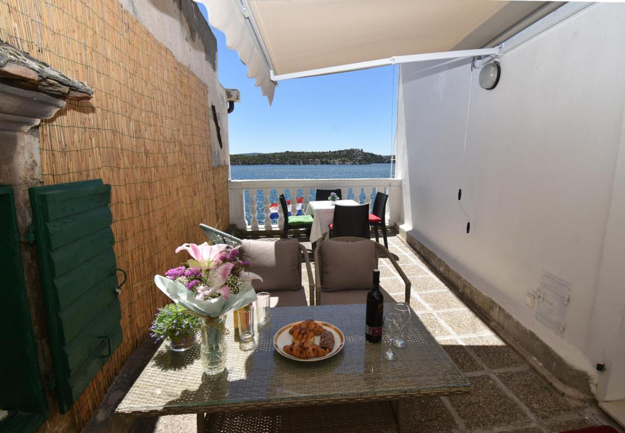 Apartmani Rina Sibenik Bagian luar foto