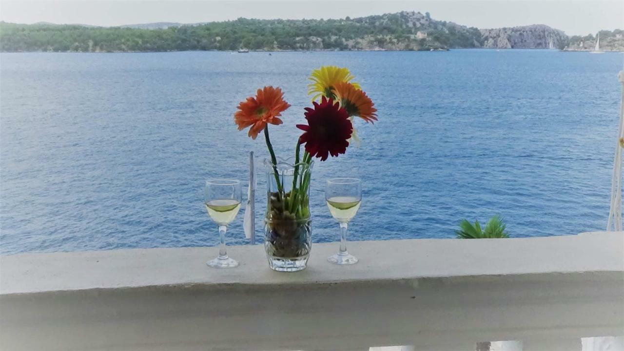 Apartmani Rina Sibenik Bagian luar foto